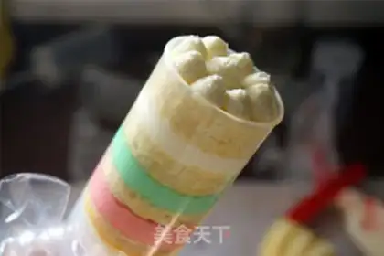 Make Rainbow push cake step 5