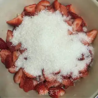 Make Strawberry sauce step 2