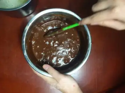Make Melvin chocolate cake step 6