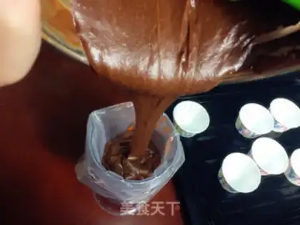 Make Melvin chocolate cake step 7