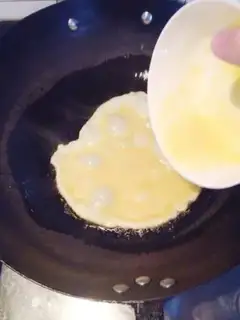 Make Crab mushrooms and duck eggs step 4