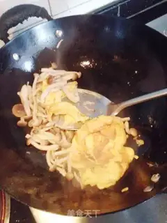 Make Crab mushrooms and duck eggs step 7