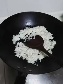 Make Pineapple rice step 4