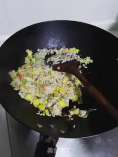 Make Pineapple rice step 6