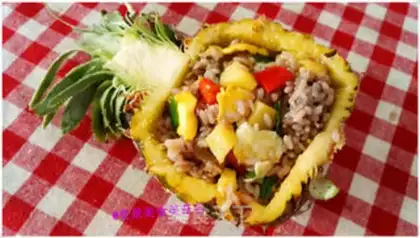 Make Black pepper pineapple rice step 4