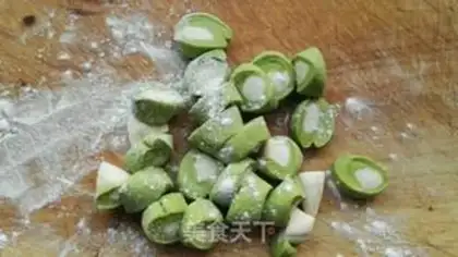 Make Spinach dumplings step 2