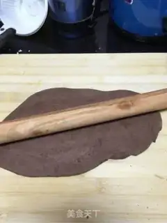 Make Chocolate two-coloured buns step 5