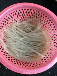 Make Shrimp puffs and chips step 1