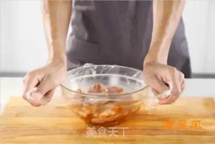 Make Spicy fried chicken wings step 3