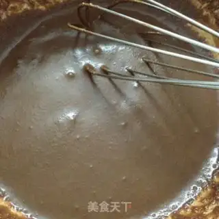 Make DORAEMON CREAM CAKE step 3