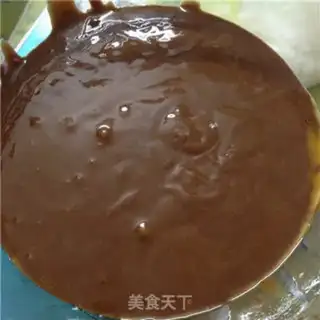 Make DORAEMON CREAM CAKE step 5