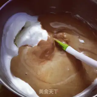 Make DORAEMON CREAM CAKE step 8