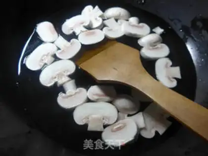 Make Oily mushroom soup step 3