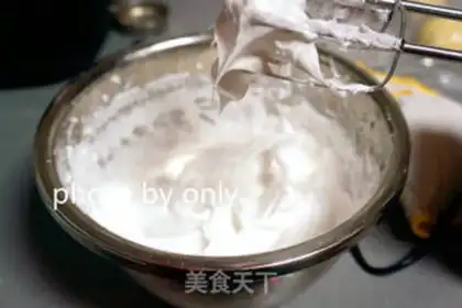 Make Orange cake roll step 2