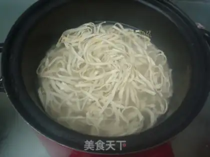 Make Oily noodles step 1
