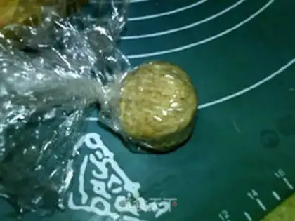 Make Pants cake step 10