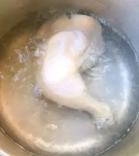 Make Snack chickens with gold balls step 1