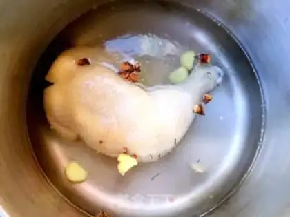 Make Snack chickens with gold balls step 2