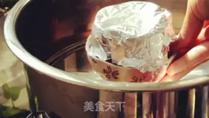 Make Pepper egg cups step 5