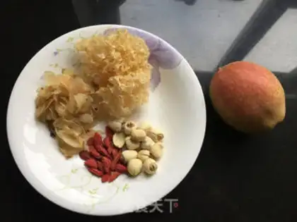 Make Silver Ear Lily Sydney soup step 0