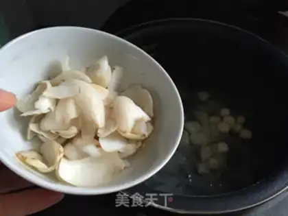 Make Silver Ear Lily Sydney soup step 5