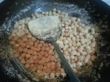 Make Hanging frost peanuts step 5