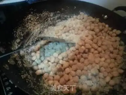 Make Hanging frost peanuts step 6