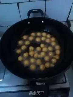 Make Potato sugar berries step 4