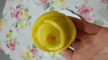Make Rose pumpkin roll step 24