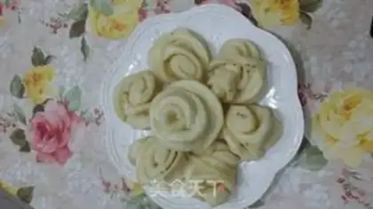 Make Rose pumpkin roll step 26