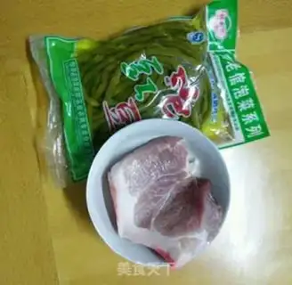 Make Sour bean fried meat step 0