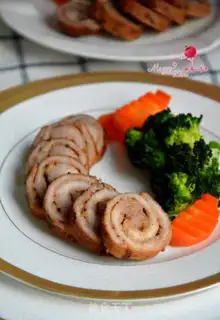 Make Chicago black pepper beef roll step 10