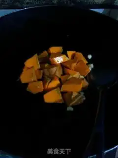Make Pumpkin with garlic step 2