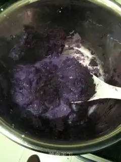 Make Spicy potato rolls step 1