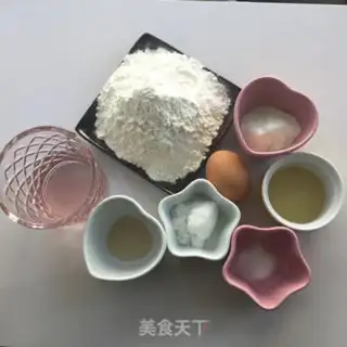 Make Flower coconut bread step 0