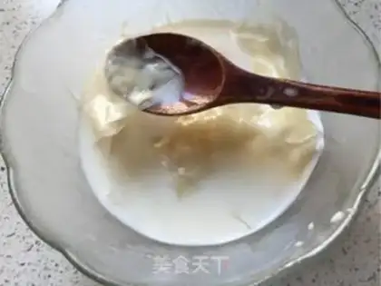 Make Tea strawberry mousse cake step 9