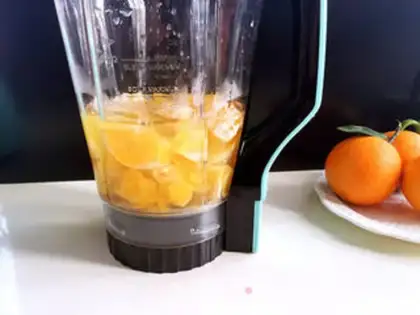 Make Fresh orange juice step 2