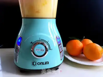 Make Fresh orange juice step 3