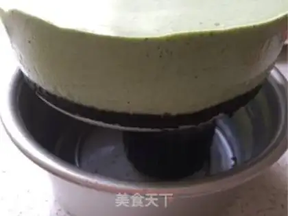 Make Tea strawberry mousse cake step 21