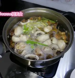 Make Qi-su-su-soso soup step 1