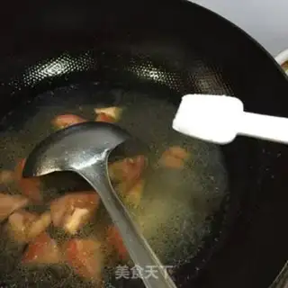 Make Tomato fishball soup step 1