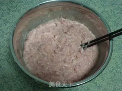 Make Home-based manual meat round step 9