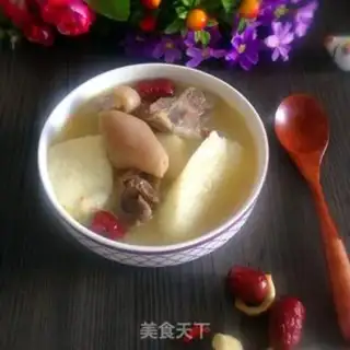 Make Weishan medicine for lamb soup step 8