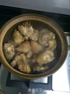 Make Chestnut pig hoof step 2