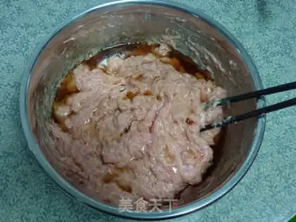 Make Home-based manual meat round step 15