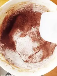 Make Almond chocolate beans step 4