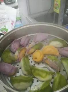 Make Rainbow dumplings step 4