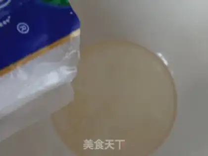 Make Vanilla omelet vegetable oil step 2
