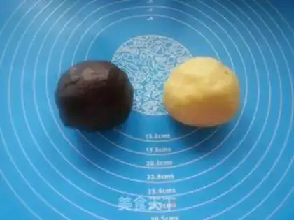 Make Marble cookies step 1