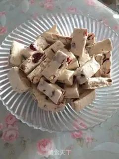 Make Old cranberry almonds step 8